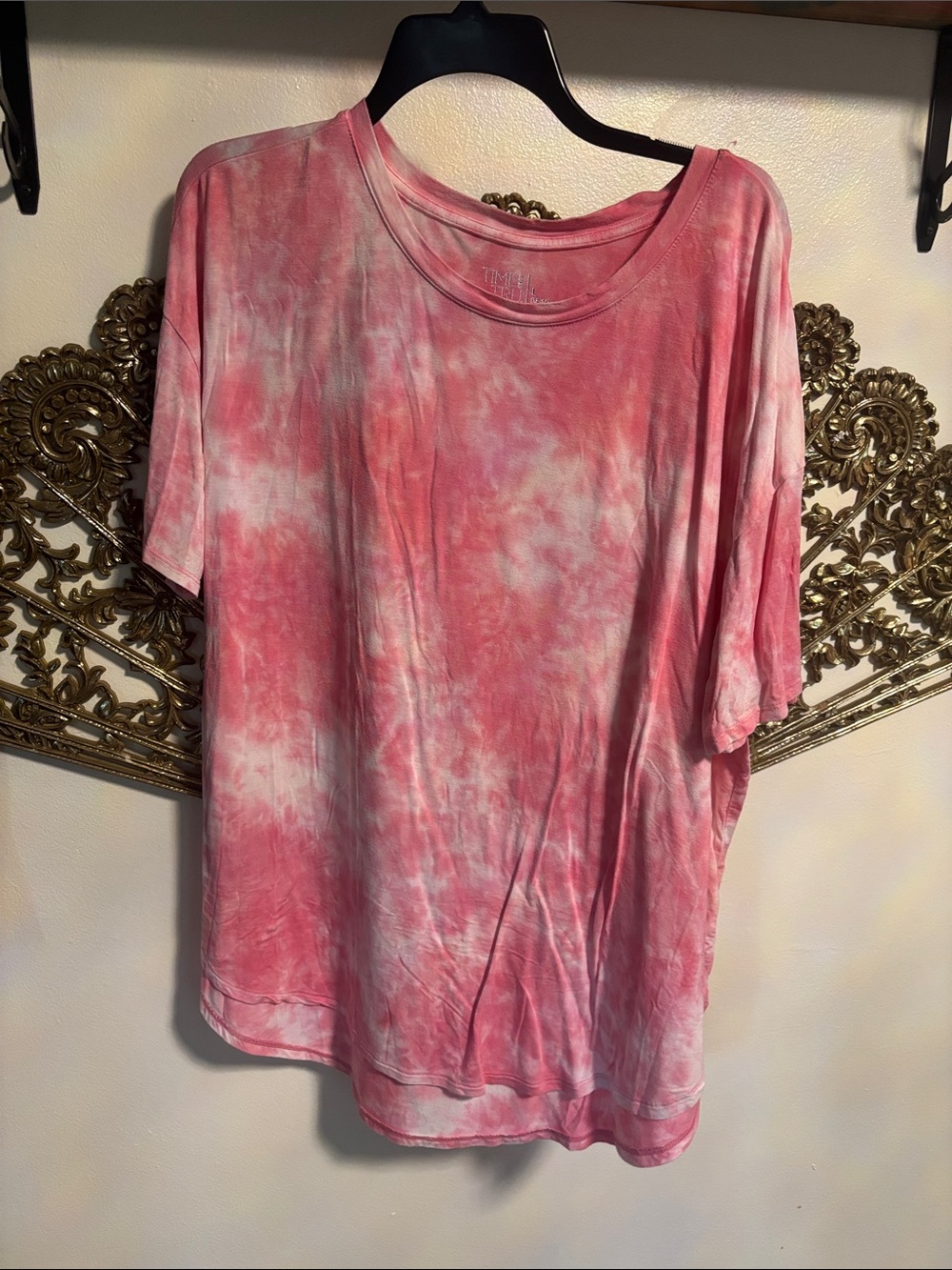 Time and Tru Pink Tie-Dye Short Sleeve Tee